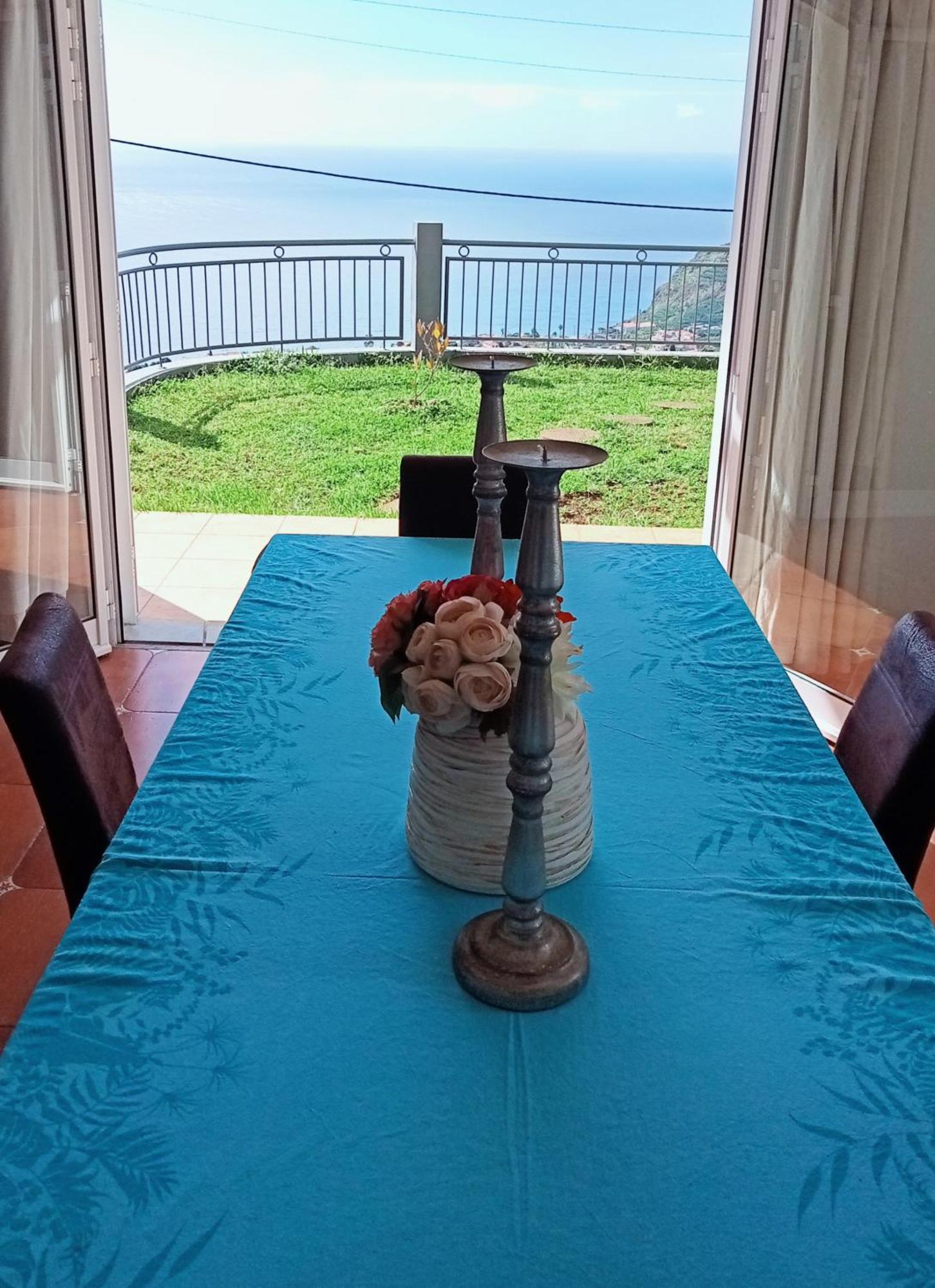 The Artist House Hotel Arco da Calheta  Room photo