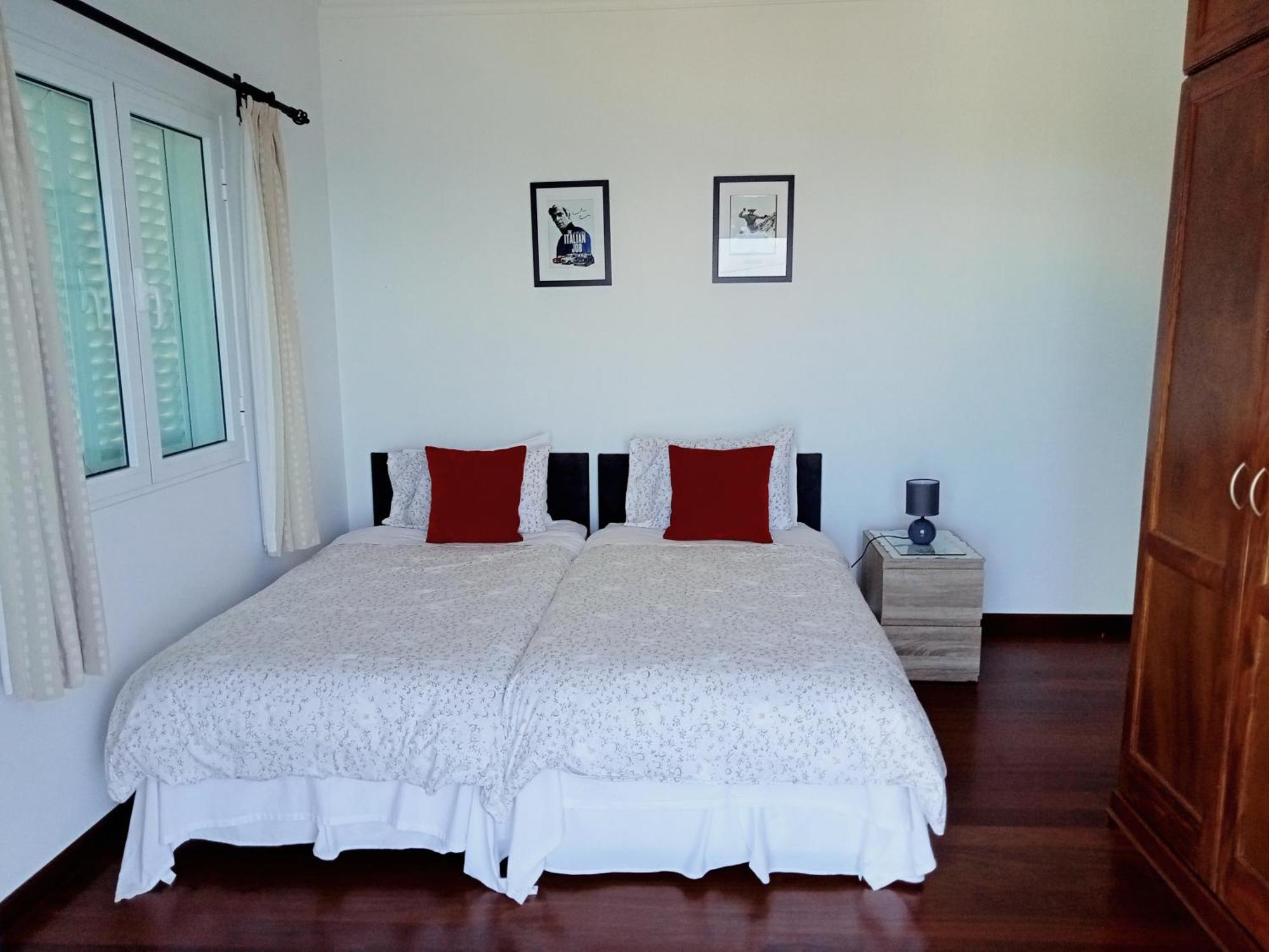The Artist House Hotel Arco da Calheta  Room photo